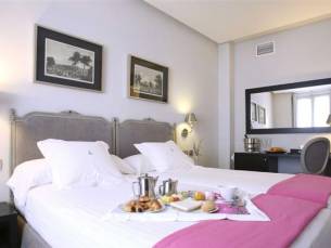 Hotel Meninas