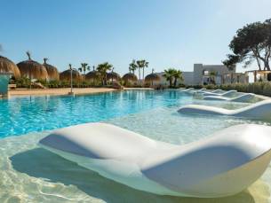 Hotel Eques Petit Resort
