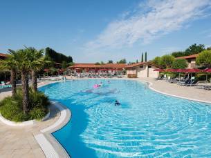 8 daagse vliegvakantie naar Green Village Resort in lignano sabbiadoro, italie