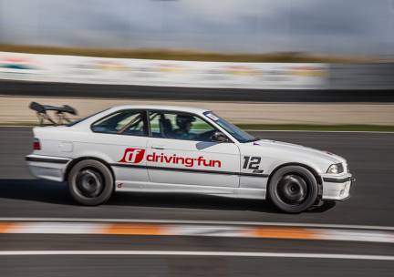 Race- of taxi-ervaring in een BMW E36 325i bij Driving-Fun