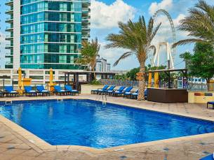 Ramada Hotel en Suites by Wyndham Dubai JBR