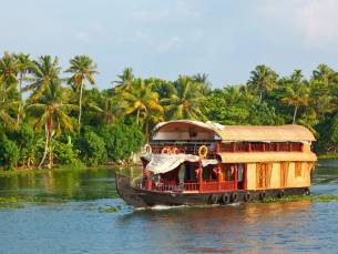 Backwaters en strand van Kerala