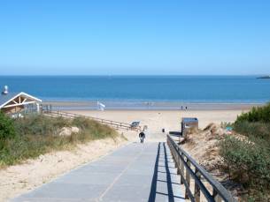 STUNT-DEAL! ⚡ 3 dagen Oostkapelle nabij het strand incl. ontbijt, 3-gangendiner en koffie m&eacute;t gebak!