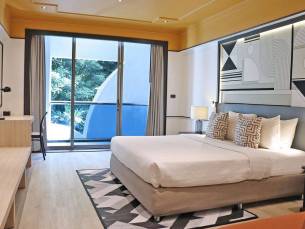 The Quarter Saphankhwai by UHG