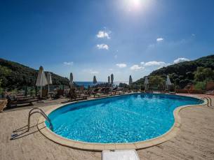 Enetiko Resort