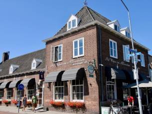 Authentiek hotel met terras aan het water nabij Rotterdam incl. ontbijt, diner, welkomstdrankje en GRATIS parkeren!