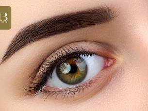 Wenkbrauw- en/of wimperbehandeling naar keuze