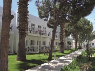 Petunya Beach Resort