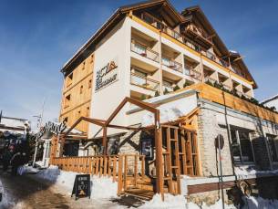 Base Camp Lodge Hotel