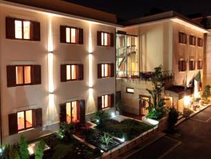 Hotel Diana