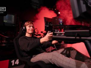 Formule 1-experience bij Samcity Simracen in Hoorn