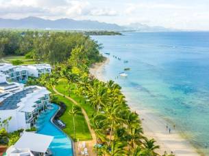 Victoria Beachcomber Resort & Spa