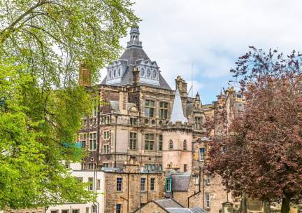 Bewonder de Schotse hoofdstad Edinburgh incl. vlucht