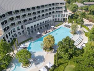 Resort Cross Pattaya Pratamnak