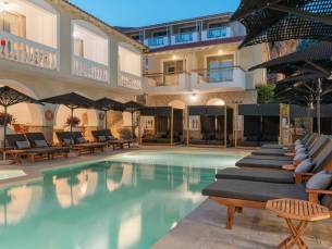 Hotel Ino Village