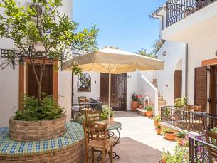 Appartementen Marouso