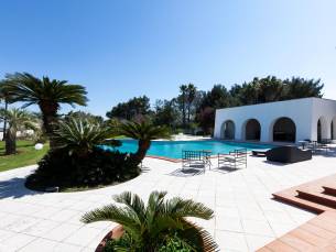 Villa Golia pool jacuzzi and sauna