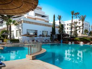 Intouriste Hotel & Suites