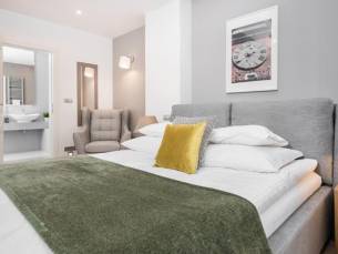 Venetian House Market Square Aparthotel