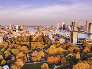 Ontdek de stad die nooit stil staat! Overnacht in Rotterdam incl. ontbijt en NS treinretour