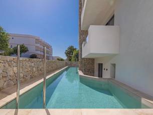 Cabana White Boutique Hotel & Suites