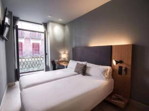Petit Palace Tres Cruces