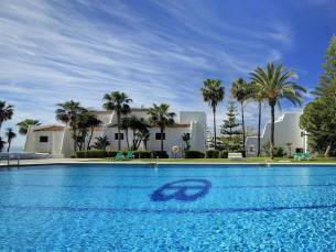 8 daagse vliegvakantie naar Coral Beach in marbella, spanje