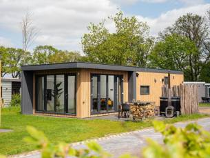 Oak Lodge met hottub