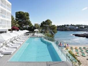 Luxe 4*-ADULTS ONLY hotel op Ibiza incl. vlucht, huurauto & ontbijt