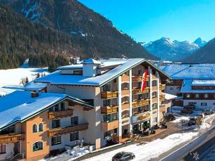 Hotel Alpenwelt