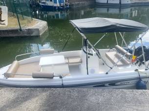 Boot huren (1 of 2 uur) + evt. fles cava in Lommel