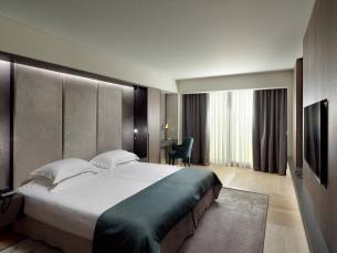 NJV Athens Plaza