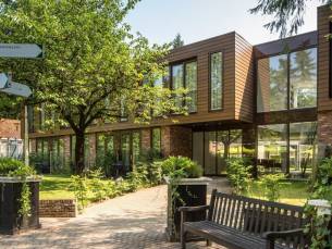 OP=OP! ⚡ Rustgevend verblijf op een toplocatie in de natuur op de Veluwe incl. ontbijt, 2-gangendiner + sauna & gratis parkeren!