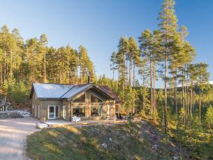 J&ouml;rd Hytte | 8p | With Sauna & Hot Tub