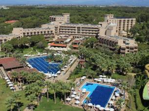 Crystal Tat Beach Golf Resort & Spa