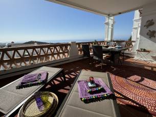 Pool Apt Calahonda 2 With Sea View