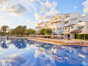 Fergus Style Bahamas