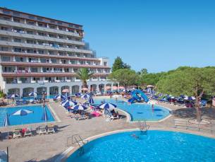 Batihan Beach Resort En Spa