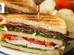 Clubsandwich naar keuze bij De Kanjerkamer Enkhuizen