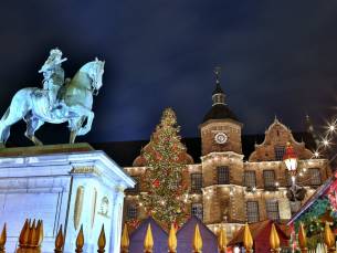 Kerstshoppen in Düsseldorf incl. luxe 4*-HILTON hotel, ontbijt + GRATIS parkeren