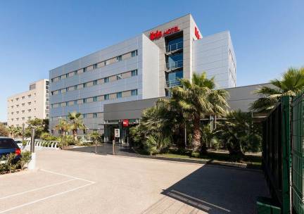 Ibis Valencia Bonaire Airport