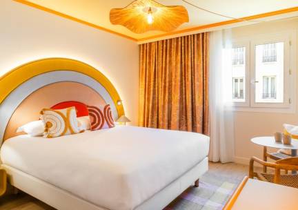 TOPLOCATIE! Ontdek het authentieke Nice tijdens een citytrip vanuit een levendige wijk incl. vlucht en ontbijt