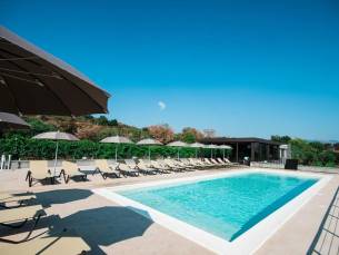 Cavanera Etnea Resort & Wine Experience