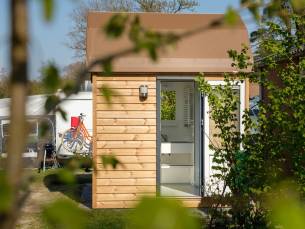 Kampeerplaats met privé sanitair