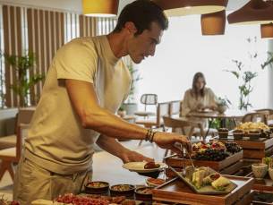 Domes Aulus Zante, Autograph Collection