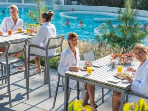 FLASHDEAL! ⚡ Ultiem en ONBEPERKT genieten bij Hotel Sanadome Nijmegen + 2 dagen entree tot de ultraluxe Thermen + Ontbijt + Deluxe Kamer + GRATIS luxe slippers t.w.v. &euro;10,00!