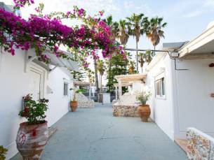 Aparthotel Captain Pavlos