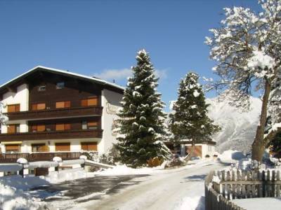 Ferienwohnungen Th&ouml;ni