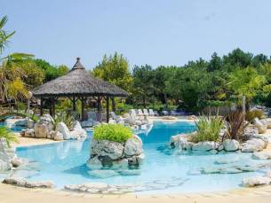 Camping Bungalow Park Tahiti