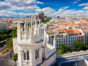 Ontdek de bruisende stad Madrid met een hotel op TOPLOCATIE, incl. vlucht en ontbijt